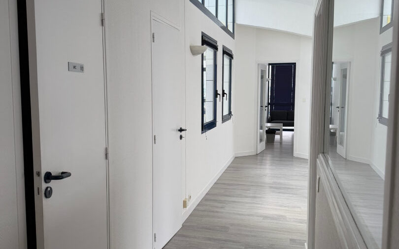 A LOUER – BREST MARINA DU CHATEAU – BUREAUX 87 M2 - 2049