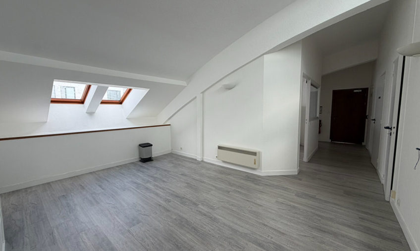 A LOUER – BREST MARINA DU CHATEAU – BUREAUX 87 M2 - 2049