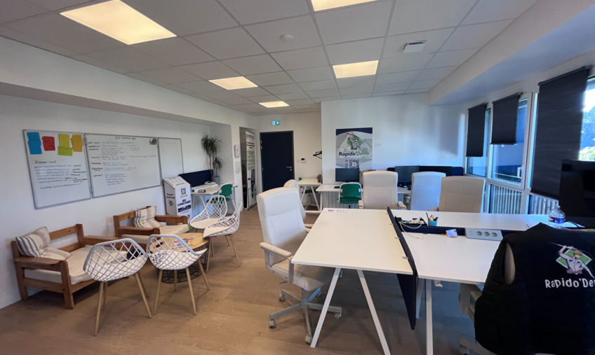 A LOUER – PLOUGASTEL DAOULAS – BUREAUX DE 76 M² - 2054