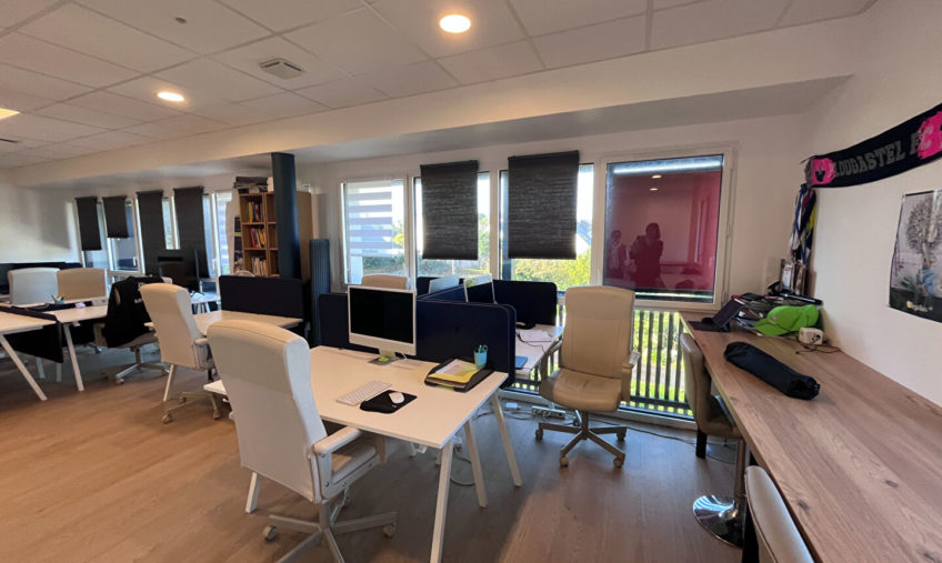 A LOUER – PLOUGASTEL DAOULAS – BUREAUX DE 76 M² - 2054