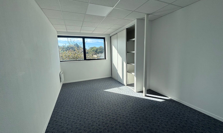 Bureaux 188m² – Lorient - 2057