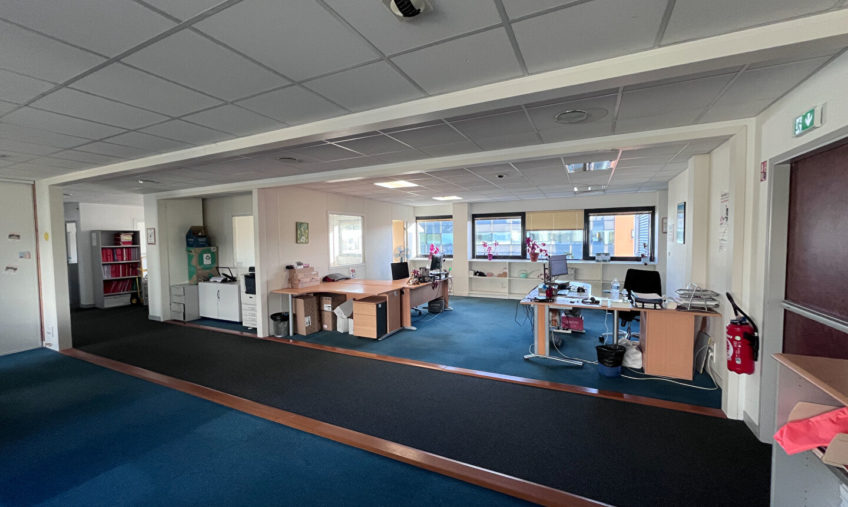 A LOUER – BREST PORT DE COMMERCE –  BUREAUX DE 360 M2 - 2062