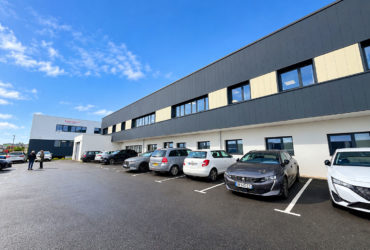 A VENDRE / A LOUER – BREST KERGONAN – BUREAUX DE 552 M² AVEC GARAGE
