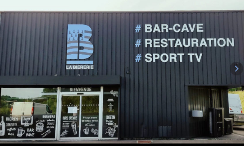LOCAL COMMERCIAL QUIMPER ZONE DE GOURVILY A LOUER - 2075
