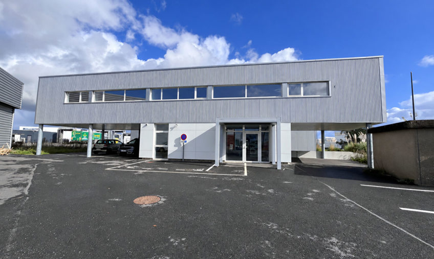 A VENDRE / A LOUER – GUIPAVAS KERGARADEC – BUREAUX NEUFS DE 205 M² - 2076