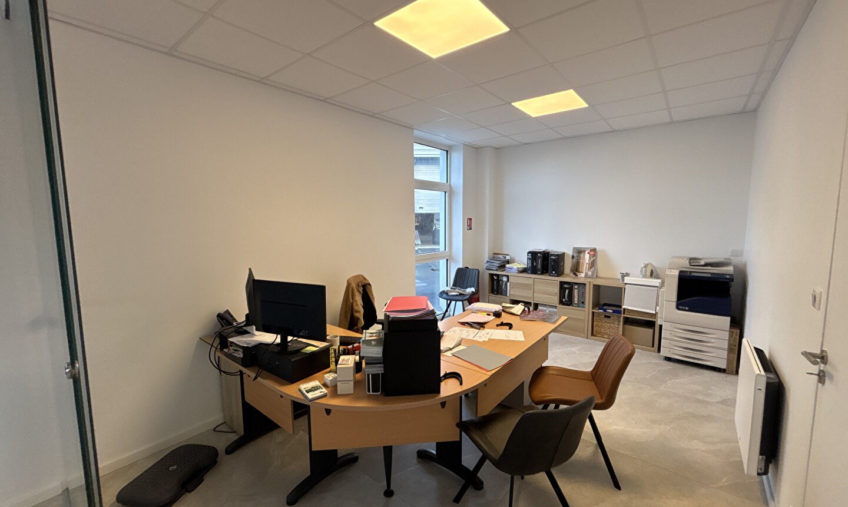 A VENDRE / A LOUER – GUIPAVAS KERGARADEC – BUREAUX NEUFS DE 205 M² - 2076