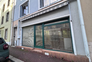 Local commercial + studio d&rsquo;habitation – Nouvelle Ville Lorient - 2078
