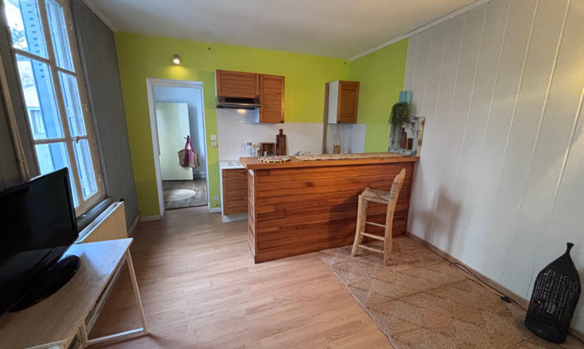 Local commercial + studio d&rsquo;habitation – Nouvelle Ville Lorient - 2078