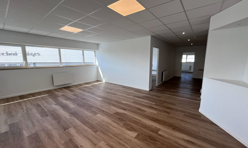 A VENDRE / A LOUER – GUIPAVAS KERGARADEC – BUREAUX NEUFS DE 205 M² - 2079