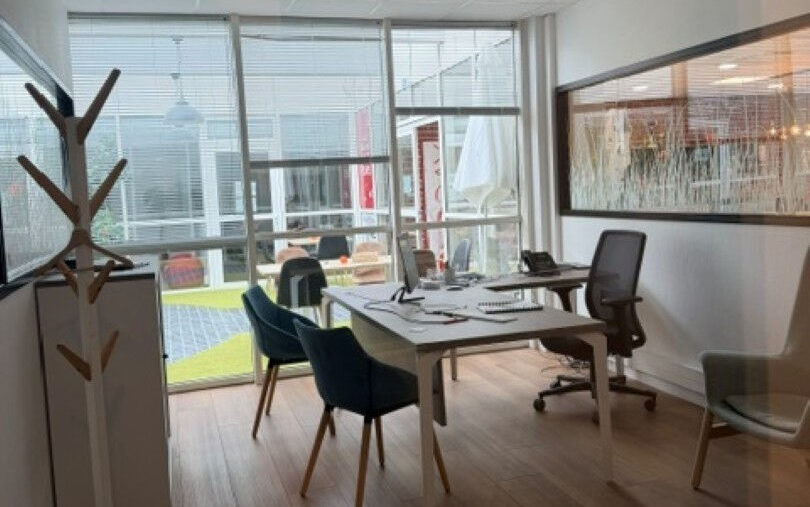 A LOUER – LE RELCQ-KERHUON – BUREAUX DE 650 M2 - 2084