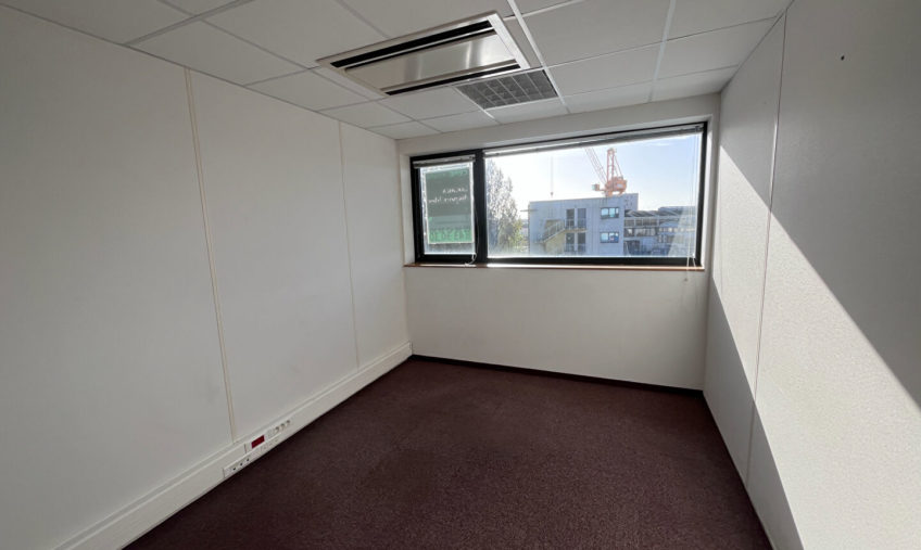 A VENDRE / A LOUER – BREST PORT DE COMMERCE – BUREAUX DE 520 M2 - 2086