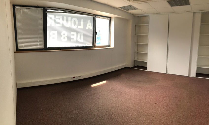 A VENDRE / A LOUER – BREST PORT DE COMMERCE – BUREAUX DE 520 M2 - 2087