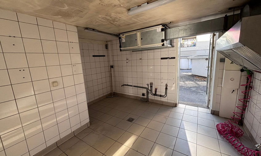 Local commercial – emplacement numéro 1 - 2090